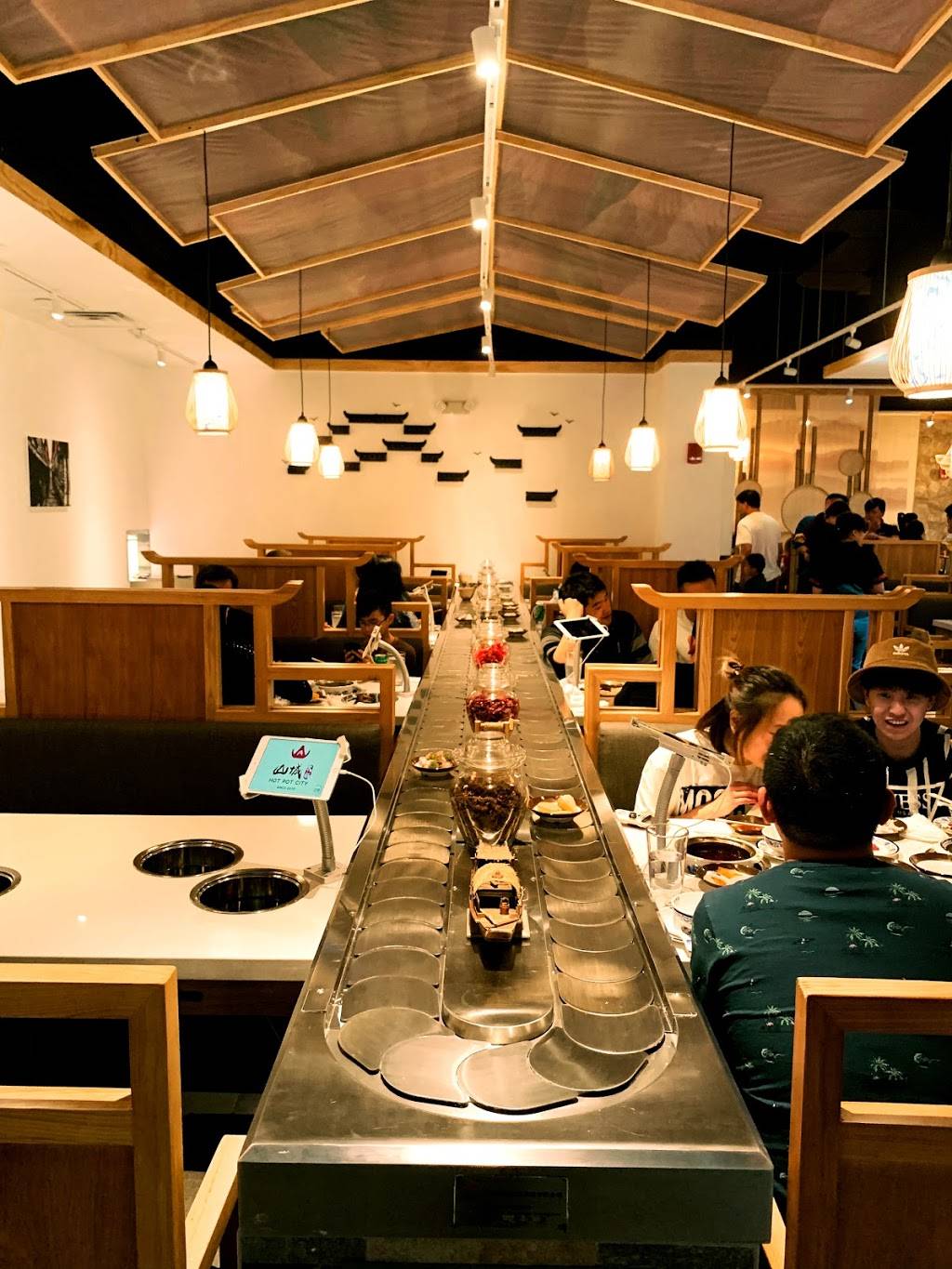 Hot Pot City山城火锅 | restaurant | United States, Maryland, Rockville, E Montgomery Ave, Ste D邮政编码: 20850 | 3019787671 OR +1 301-978-7671