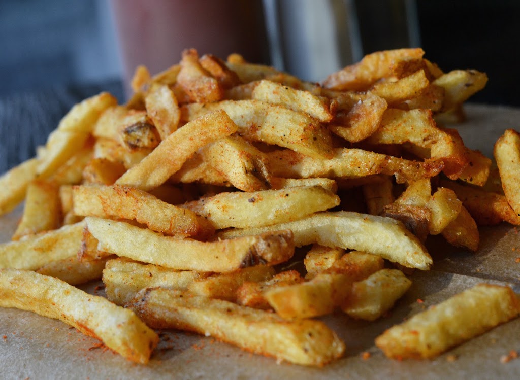 Mainely Burgers | restaurant | 704 Massachusetts Ave, Cambridge, MA 02139, USA | 6179457010 OR +1 617-945-7010