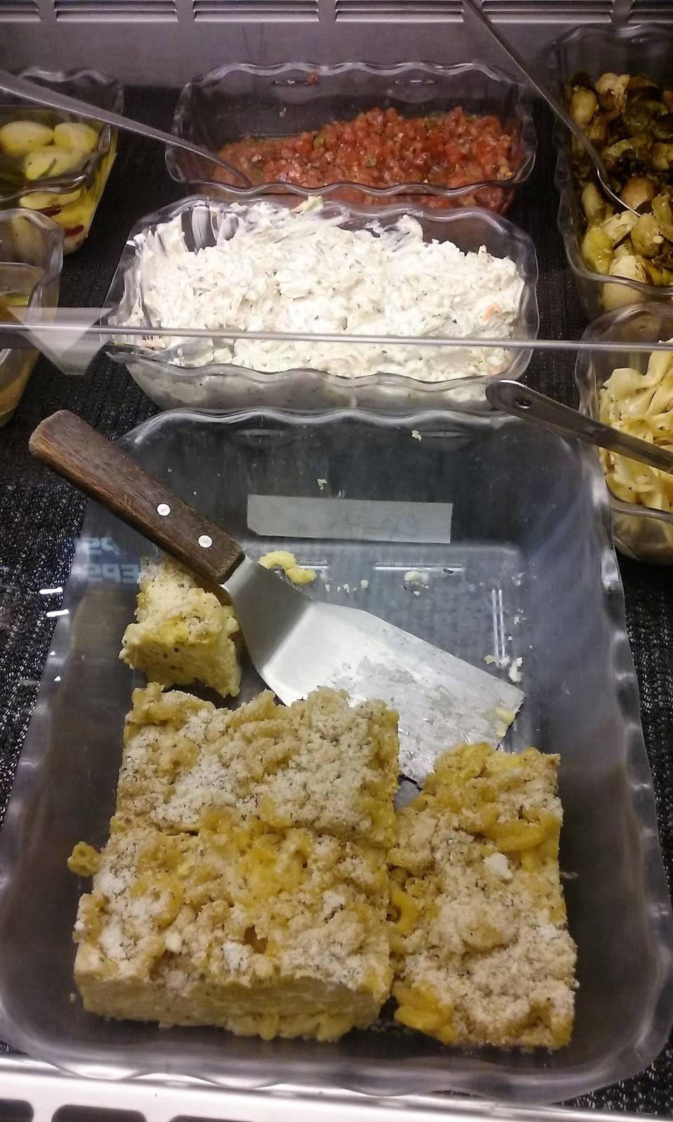 De Nofas Homemade Sausage | restaurant | 6946 Torresdale Ave, Philadelphia, PA 19135, USA | 2153335646 OR +1 215-333-5646