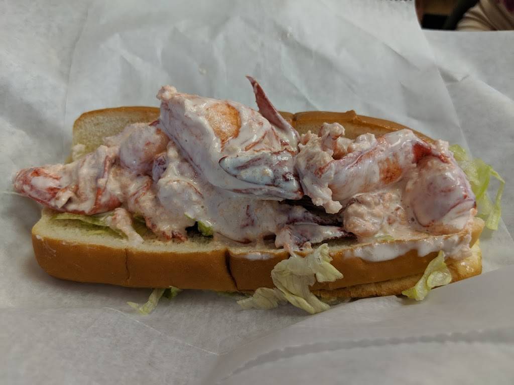 DAngelo Grilled Sandwiches | restaurant | 587 Long Hill Rd, Groton, CT 06340, USA | 8604468263 OR +1 860-446-8263