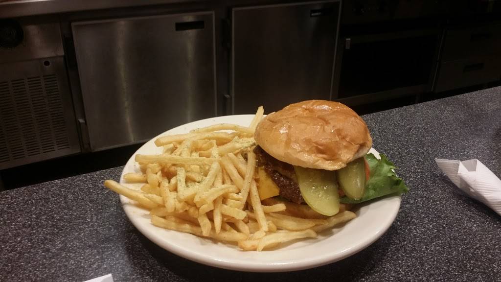 Steak n Shake | restaurant | 515 Ley Dr, Auburn, IN 46706, USA | 2609251184 OR +1 260-925-1184