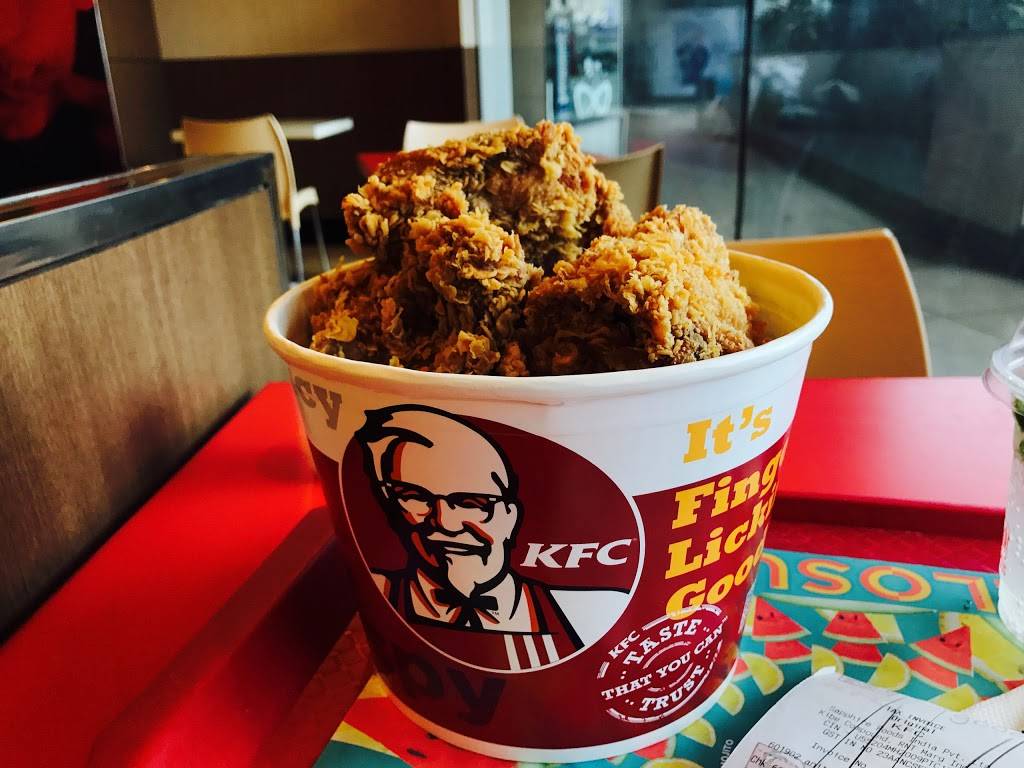 KFC | restaurant | 1304 Avenue of Mid-America, Effingham, IL 62401, USA | 2173424276 OR +1 217-342-4276