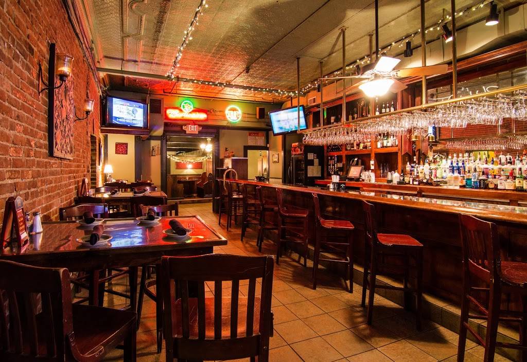 Tonys On Main Street | restaurant | 132 N Main St, St Charles, MO 63301, USA | 6369401960 OR +1 636-940-1960