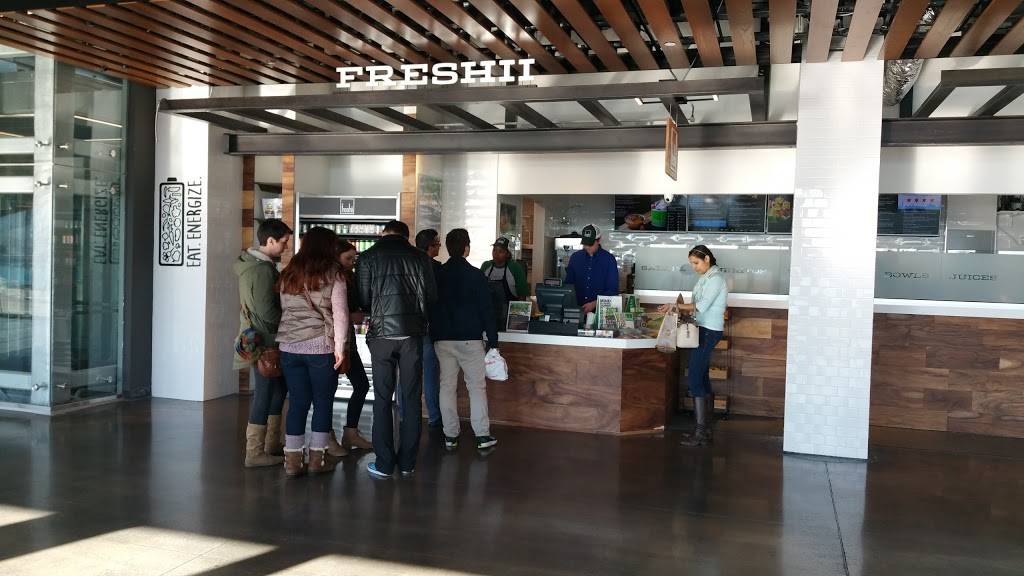 freshii | restaurant | 600 E Grand Ave, Chicago, IL 60611, USA | 3122225757 OR +1 312-222-5757