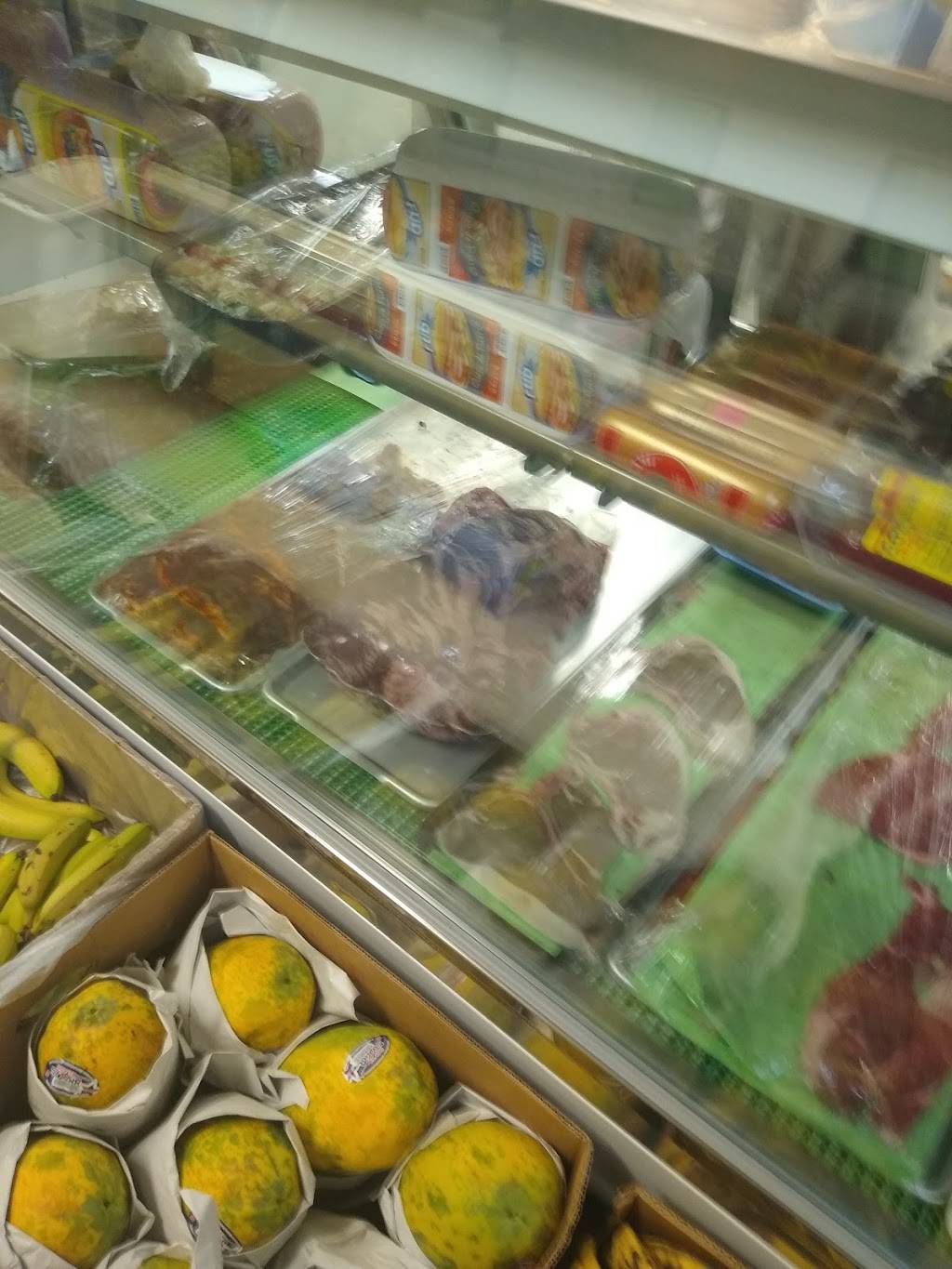 Mi Pueblito Market and Restaurant | restaurant | 120 Central Ave, Long Prairie, MN 56347, USA | 3207321912 OR +1 320-732-1912