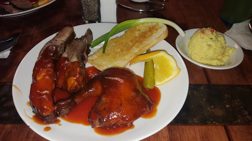 Adams Ribs | restaurant | 228 S McCulloch Blvd #130, Pueblo West, CO 81007, USA | 7192258908 OR +1 719-225-8908