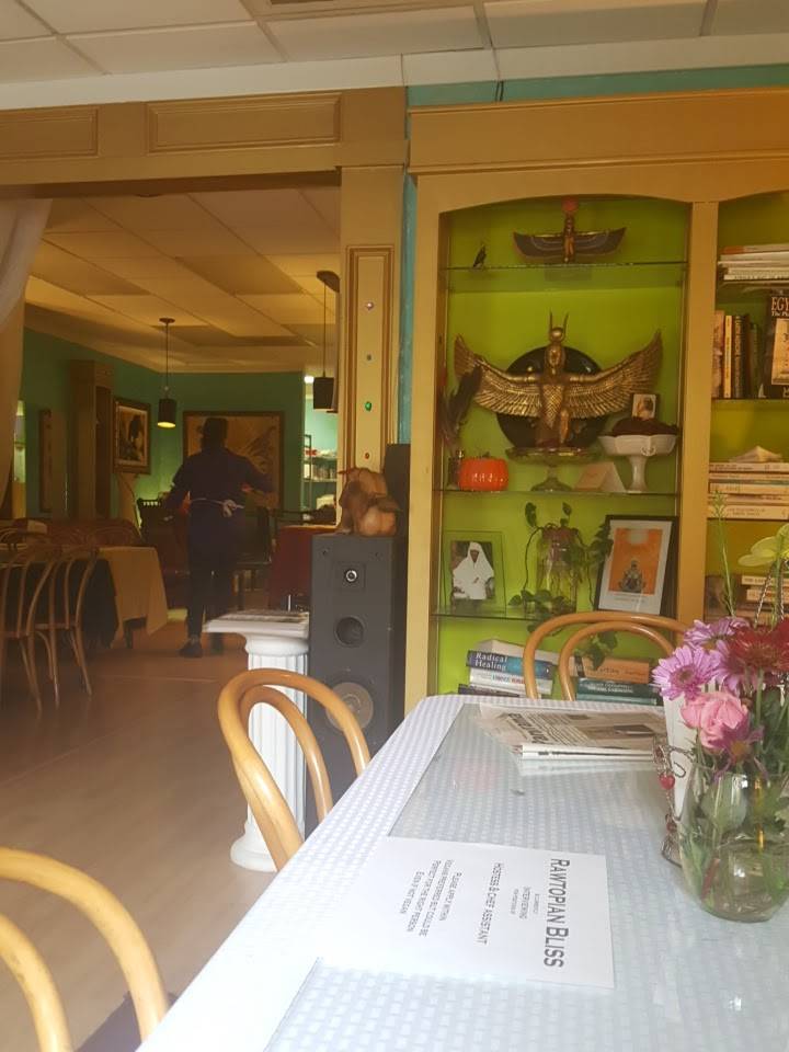 Rawtopian Bliss | restaurant | 8502 Two Notch Rd Suite I, Columbia, SC 29223, USA | 8035188927 OR +1 803-518-8927