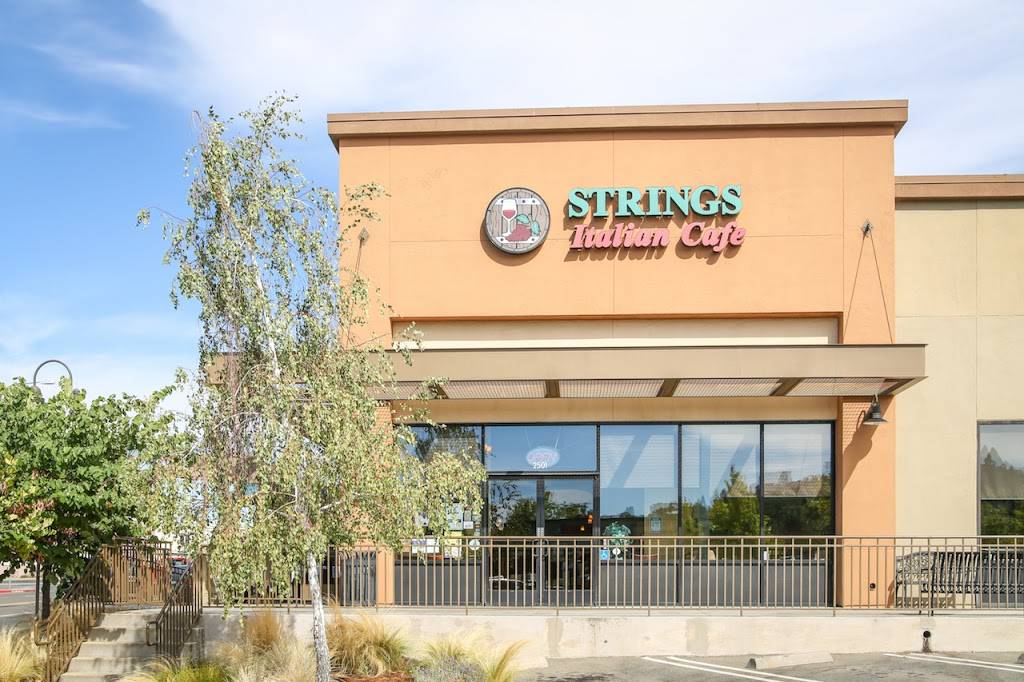 Strings Italian Café | Rock Creek Plaza | restaurant | 2501 Bell Rd, Auburn, CA 95603, USA | 5308868703 OR +1 530-886-8703