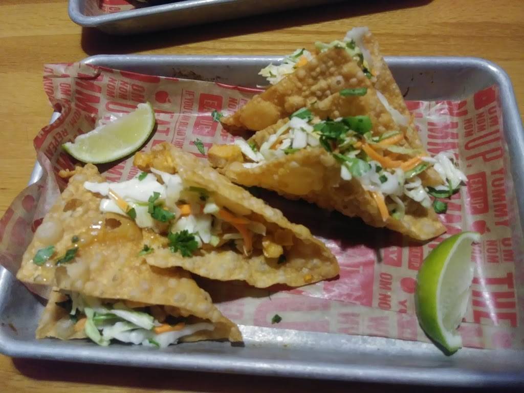 Applebees Grill + Bar | restaurant | 2 W Rd, Newtown, PA 18940, USA | 2154973470 OR +1 215-497-3470