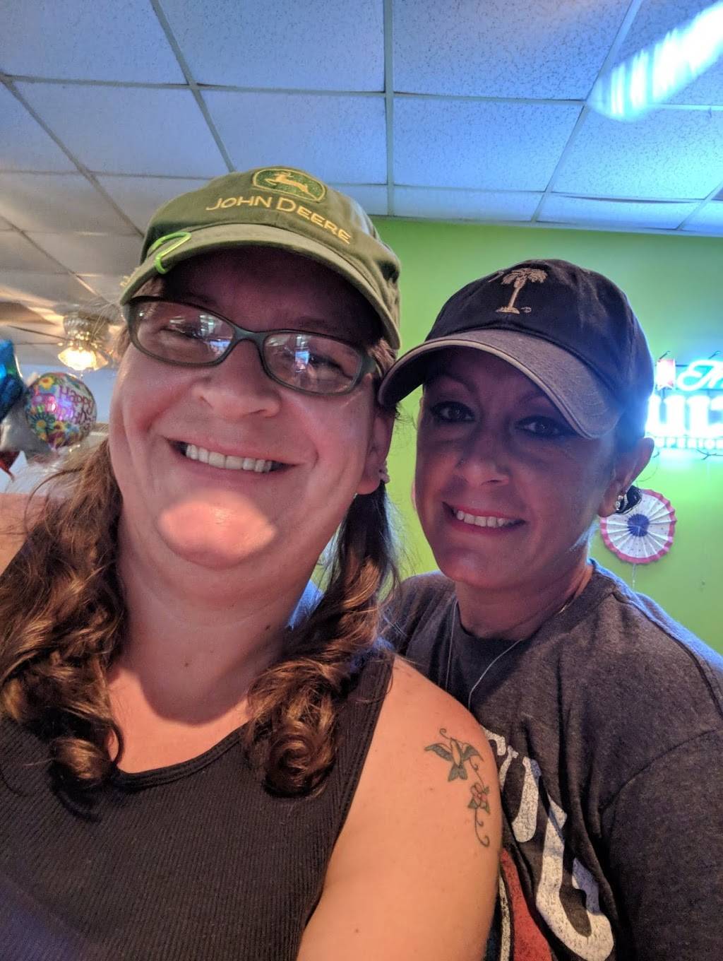 Lakeside Restaurant & Watering Hole | restaurant | 950 Black Oak Rd, Bonneau, SC 29431, USA | 8437491450 OR +1 843-749-1450