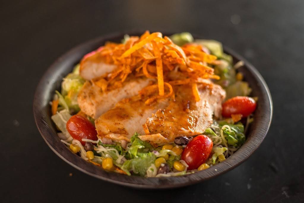 Tin Roof | restaurant | 32 Market Pl, Baltimore, MD 21202, USA | 4438738137 OR +1 443-873-8137