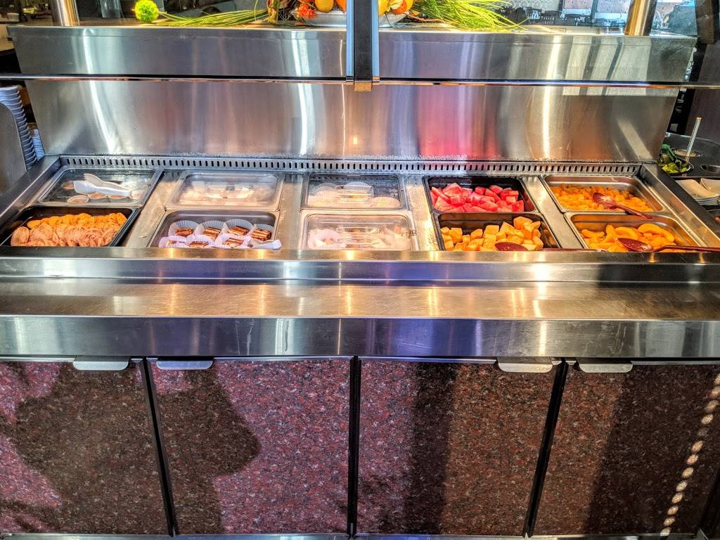 Restaurant Chin Chine | restaurant | 4810 QC-132, Sainte-Catherine, QC J5C 1V9, Canada | 4506326868 OR +1 450-632-6868