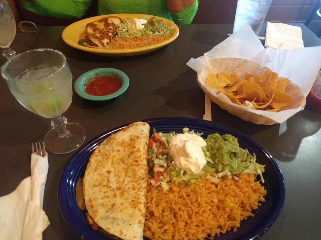 La Hacienda | restaurant | 24 E Monroe St, Buckner, MO 64016, USA | 8162493455 OR +1 816-249-3455