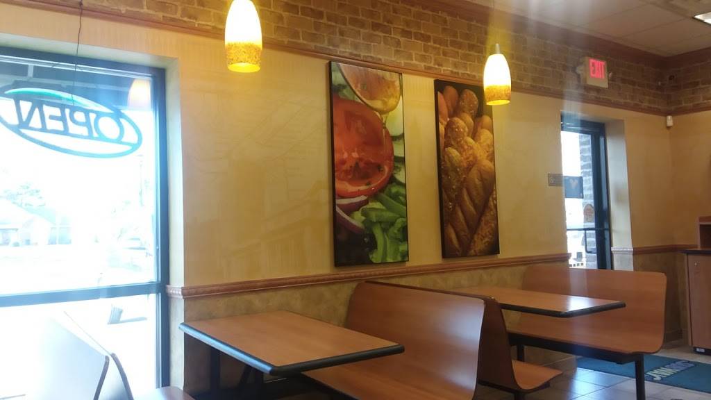Subway | restaurant | 603 W Fleeman St, Manila, AR 72442, USA | 8705618044 OR +1 870-561-8044