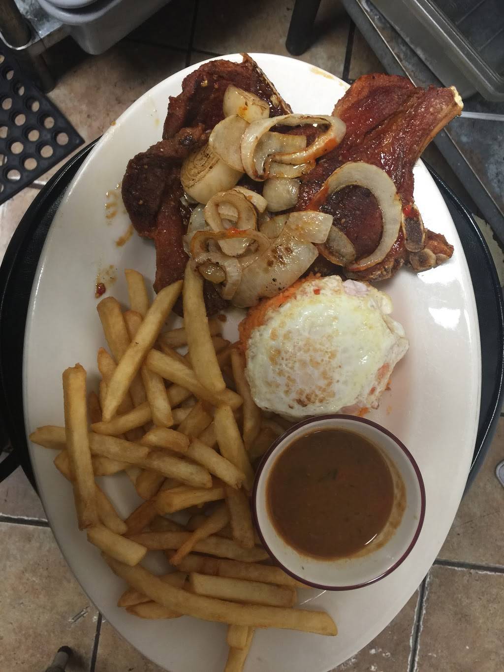 Salsas Gourmet Mexican Restaurant | restaurant | 403 Dickinson St, Springfield, MA 01108, USA | 4137464456 OR +1 413-746-4456