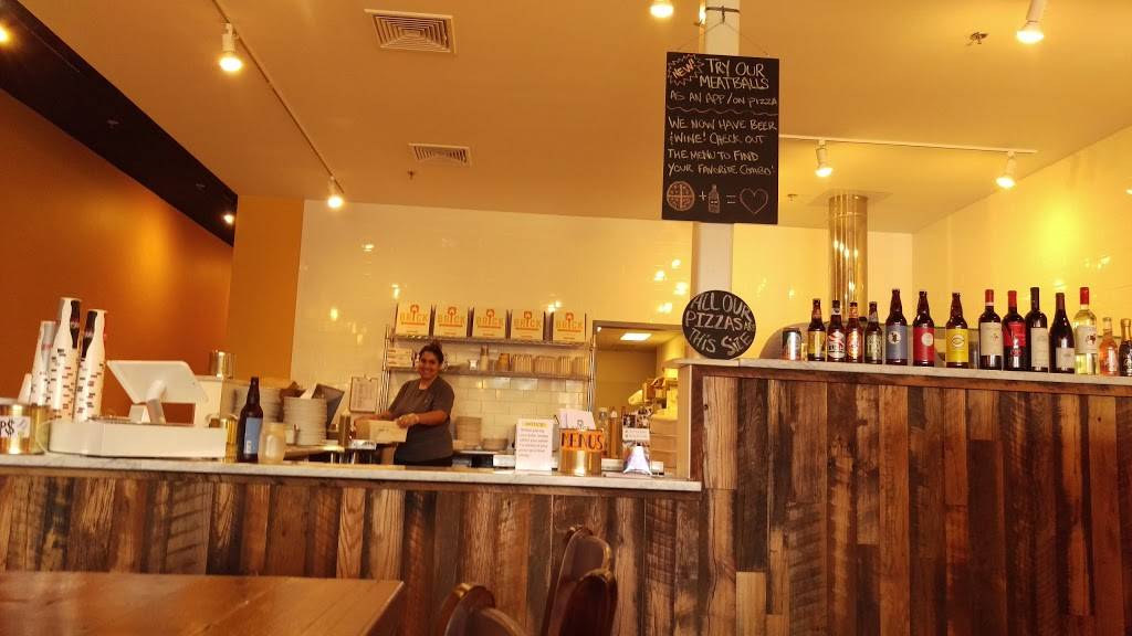 Brick Pizzeria Napoletana | restaurant | 213 Huttleston Ave, Fairhaven, MA 02719, USA | 7742022787 OR +1 774-202-2787