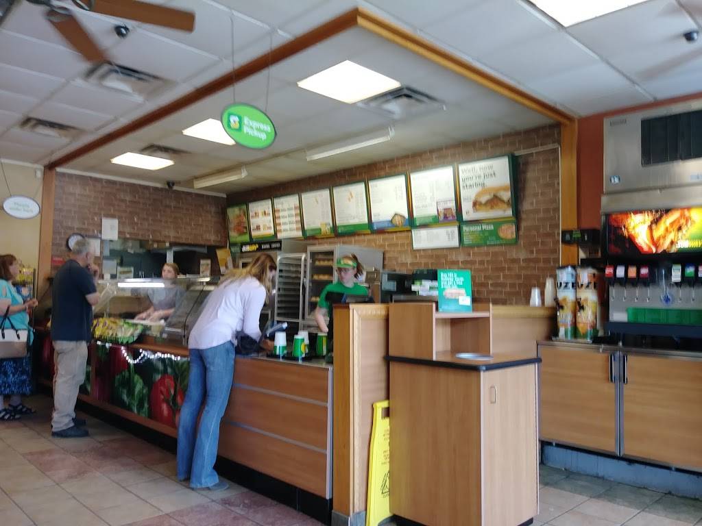 Subway | restaurant | 37175 US-231, Ashville, AL 35953, USA | 2055943339 OR +1 205-594-3339