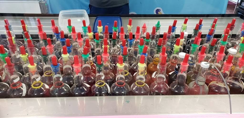 Pelicans SnoBalls - Roanoke | restaurant | 409 E Byron Nelson Blvd, Roanoke, TX 76262, USA | 8178086040 OR +1 817-808-6040