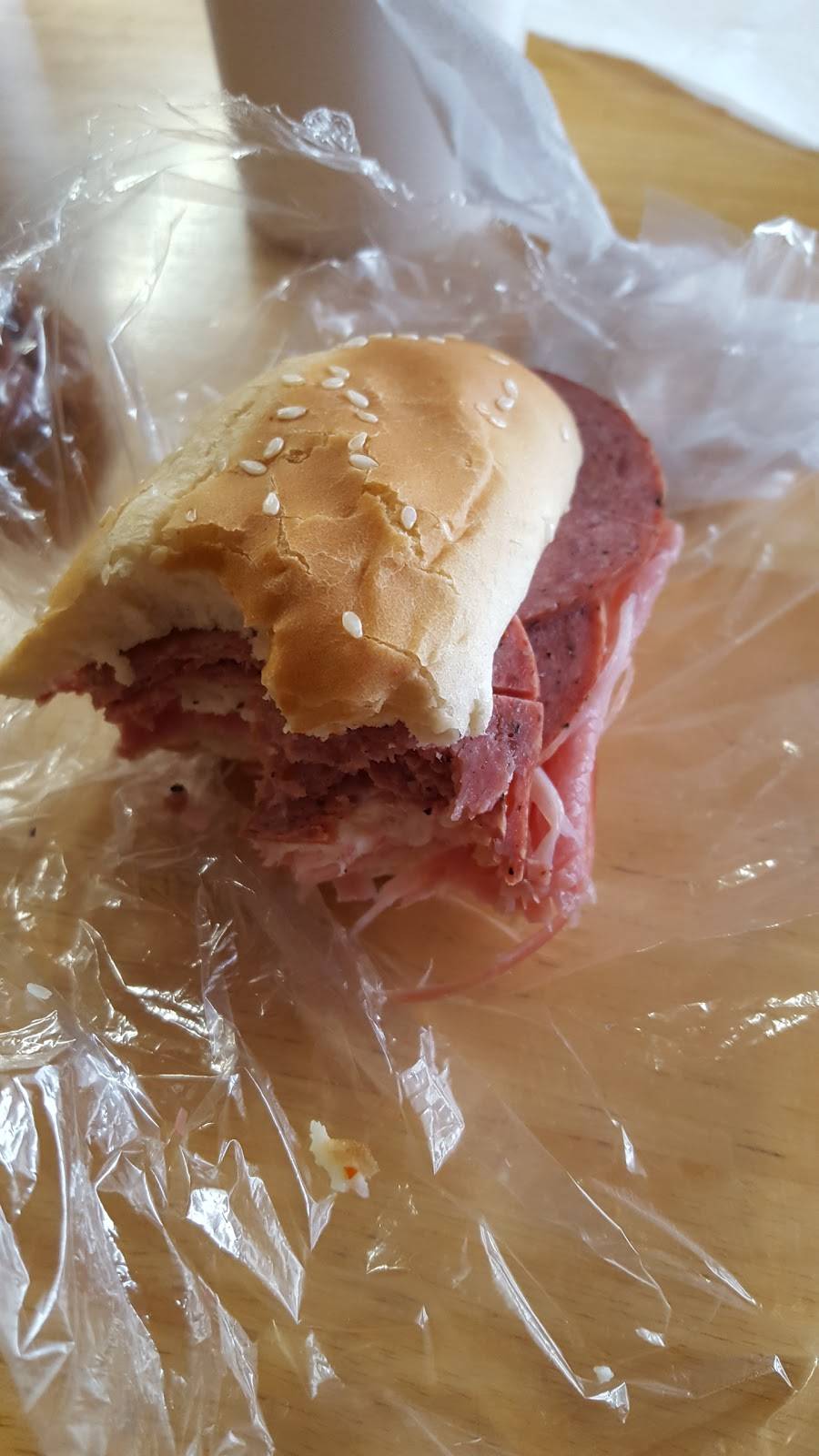 Robertsons Hams | restaurant | 11276 OK-99, Seminole, OK 74868, USA | 4053820555 OR +1 405-382-0555