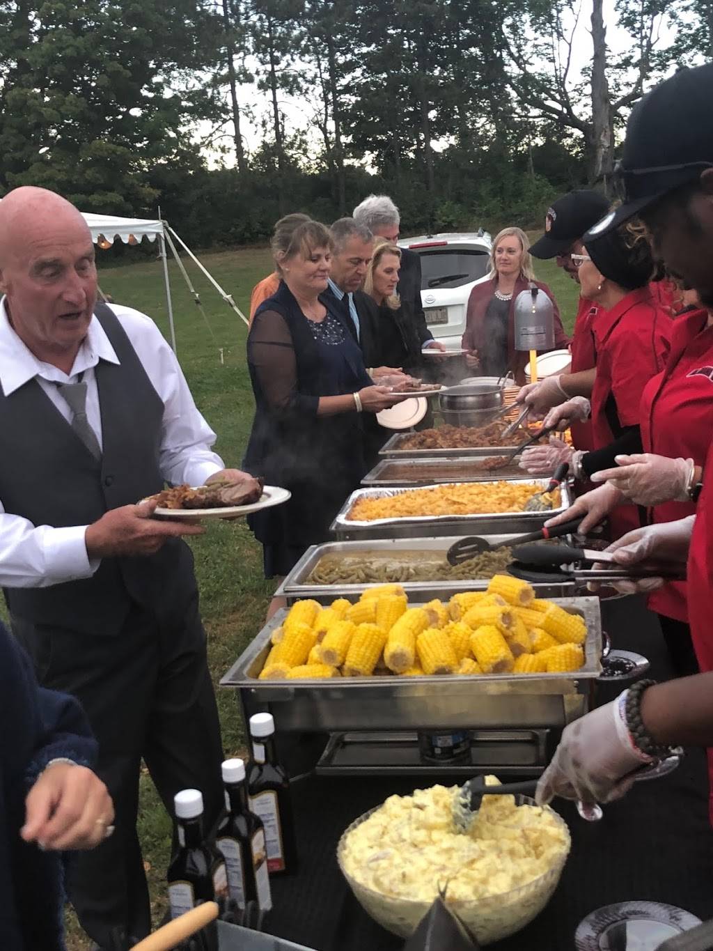 Alabamas BBQ Catering | restaurant | 415 Sabattus St, Lewiston, ME 04240, USA | 2074236666 OR +1 207-423-6666