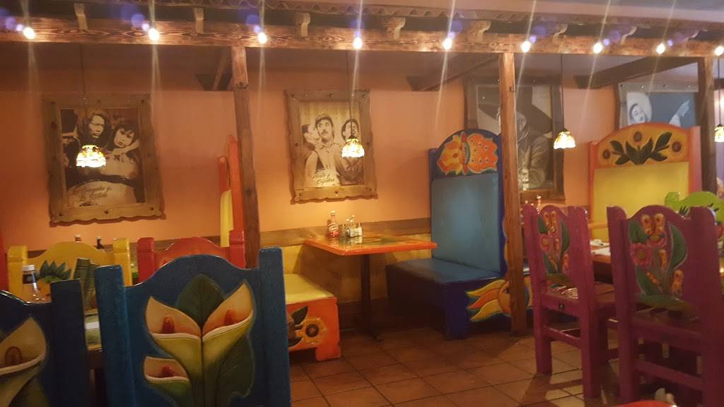 Hacienda Vieja | restaurant | 3035 US-36, Pendleton, IN 46064, USA | 7657783104 OR +1 765-778-3104