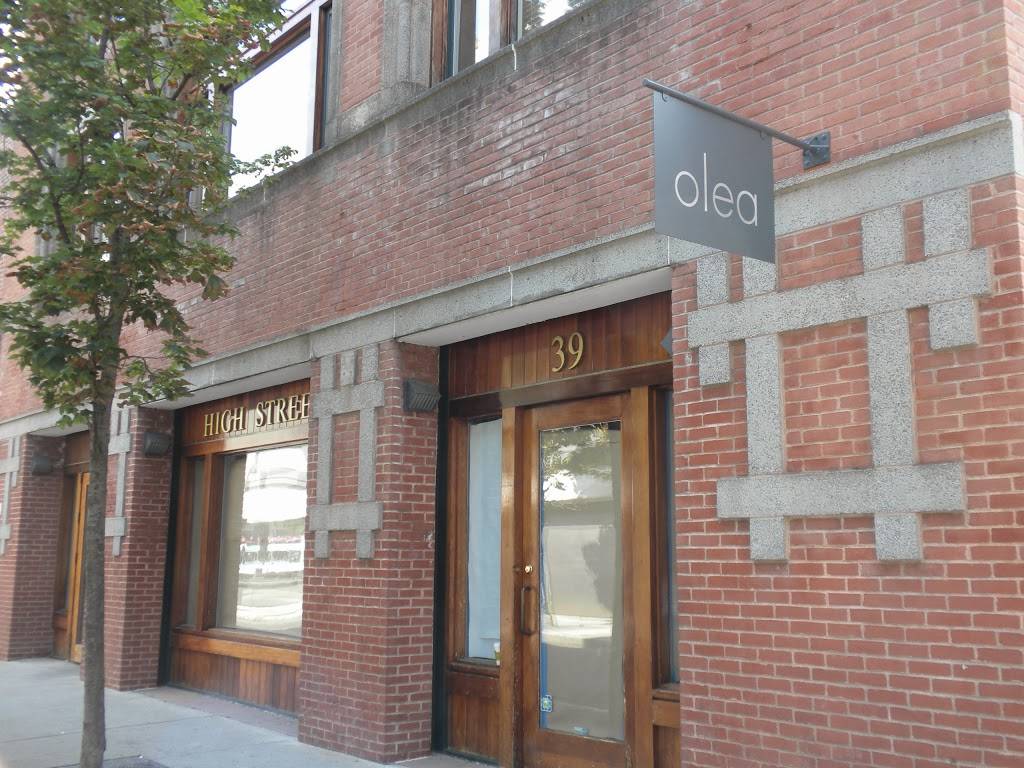 olea | restaurant | 39 High St, New Haven, CT 06510, USA | 2037808925 OR +1 203-780-8925