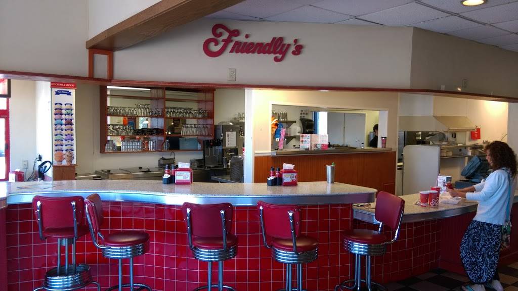Friendlys | restaurant | 1011 E Eau Gallie Blvd, Melbourne, FL 32937, USA | 3217775035 OR +1 321-777-5035