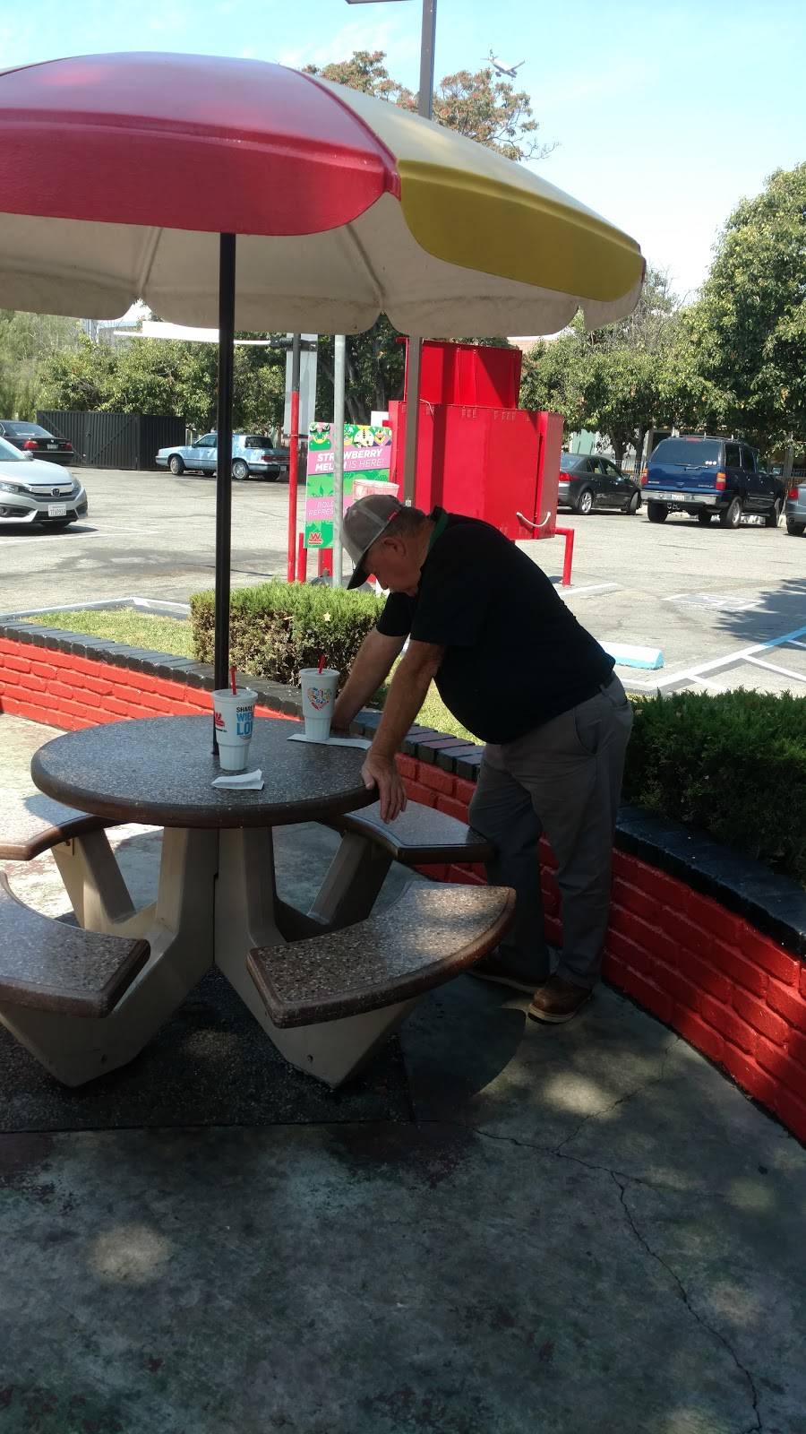 Wienerschnitzel | restaurant | 935 S 1st St, San Jose, CA 95110, USA | 4082977020 OR +1 408-297-7020