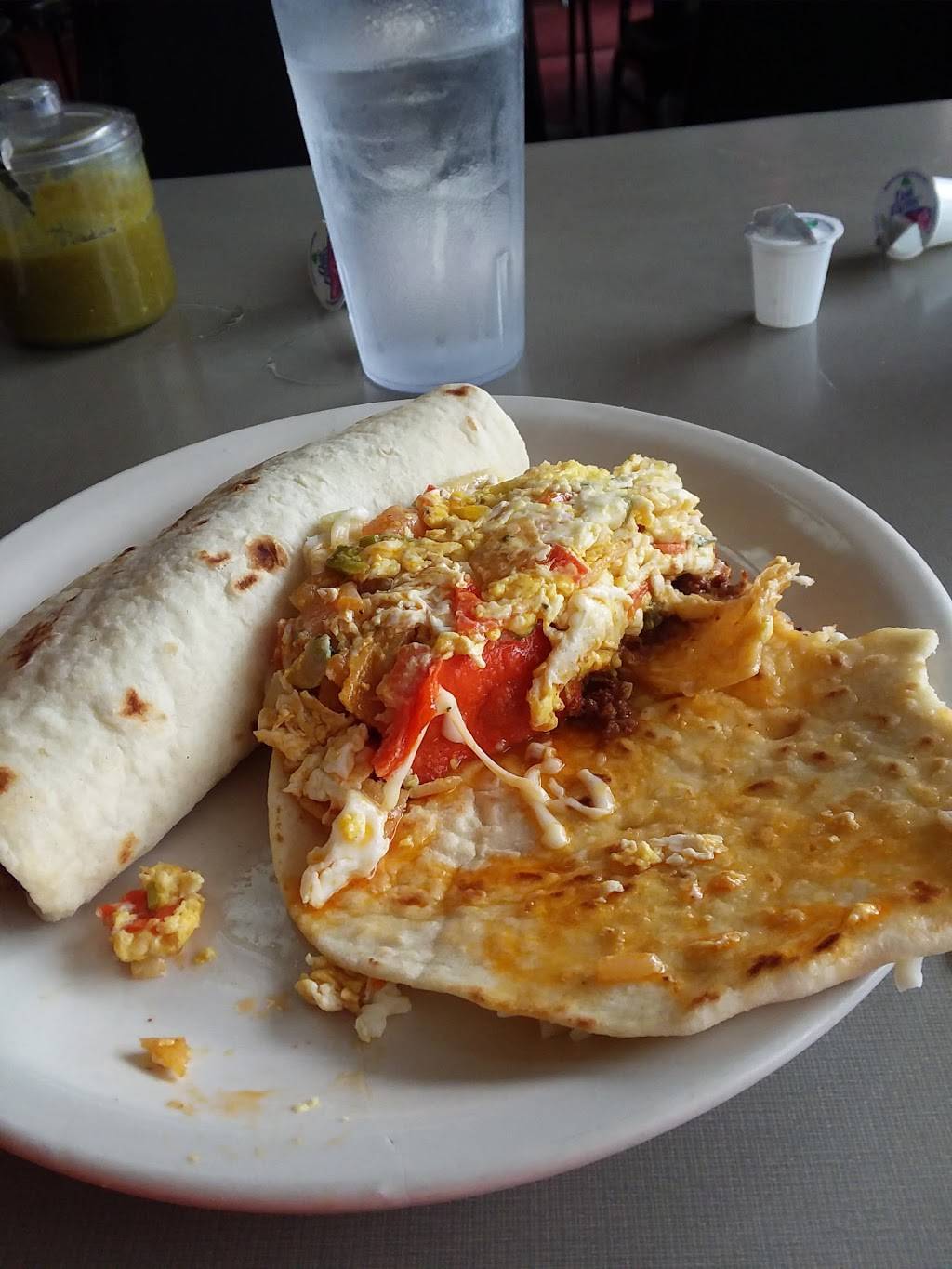 Lil Jonnys Taco House | restaurant | 3601 N PanAm Expy, San Antonio, TX 78219, USA | 2102277533 OR +1 210-227-7533