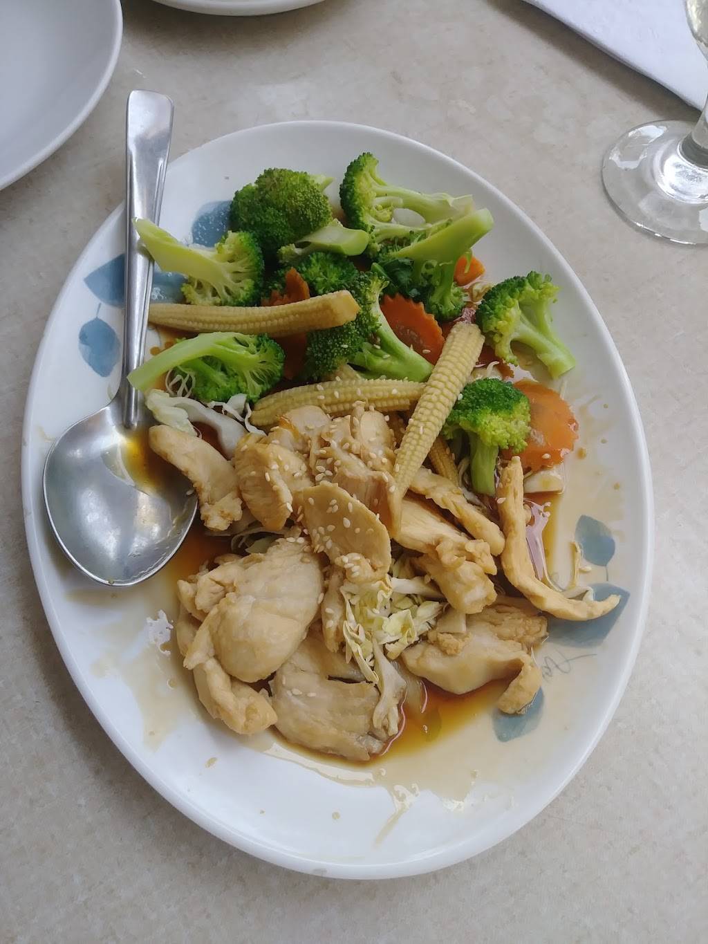 Elephant Thai Cuisine | restaurant | 3720 Mission Inn Avenue, Riverside, CA 92501, USA | 9516829300 OR +1 951-682-9300