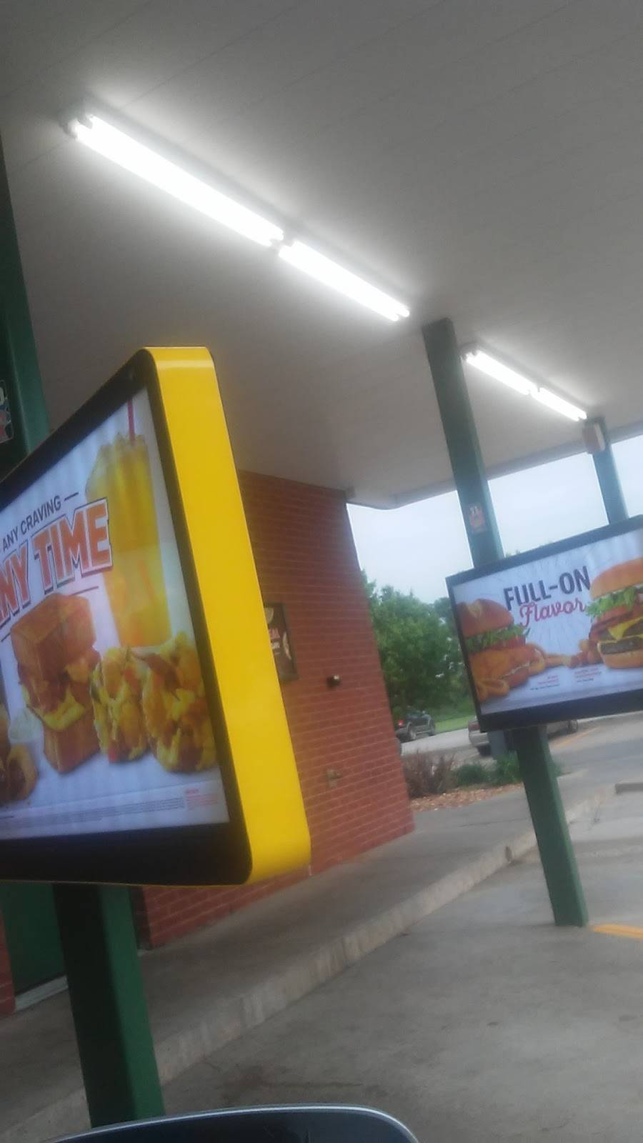 Sonic Drive-In | restaurant | 1803 W Morton Ave, Jacksonville, IL 62650, USA | 2172458081 OR +1 217-245-8081