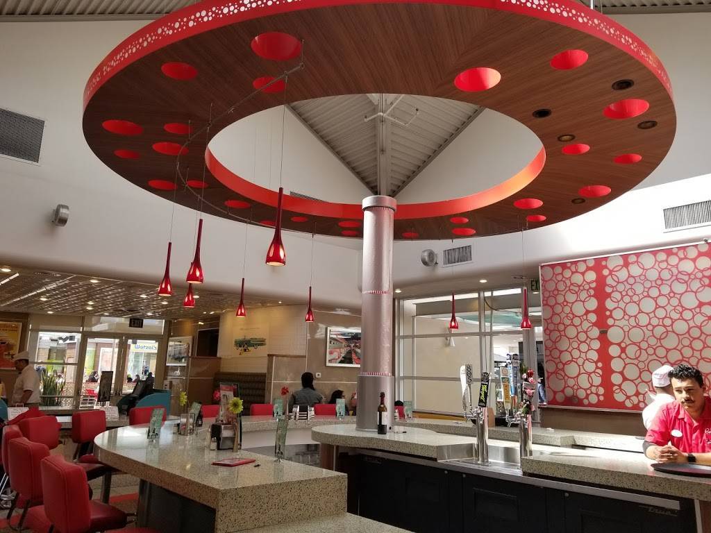 Rubys Diner | restaurant | 3500 Sports Arena Blvd, San Diego, CA 92110, USA | 6192244171 OR +1 619-224-4171