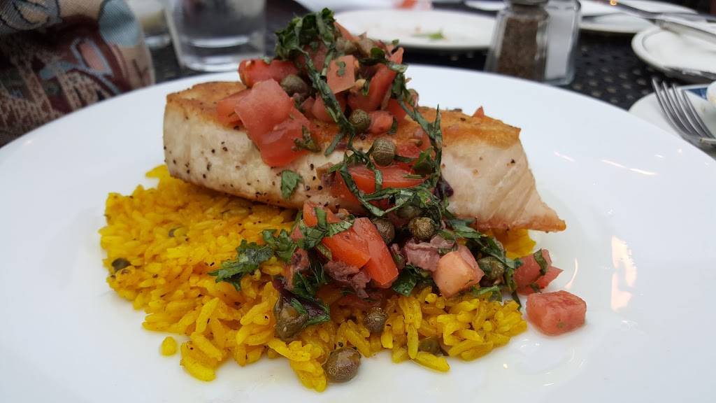 Luxe Kitchen & Lounge | night club | 6605 Detroit Ave, Cleveland, OH 44102, USA | 2169200600 OR +1 216-920-0600