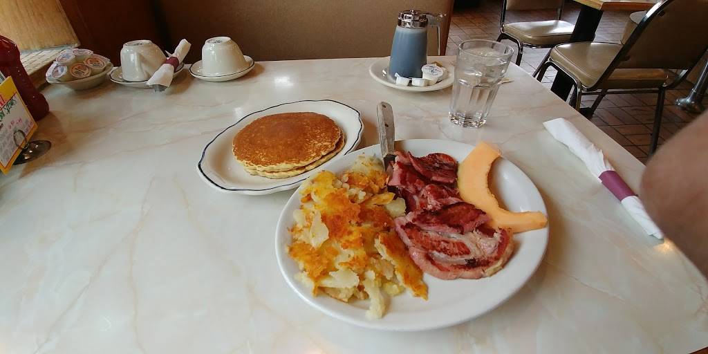 Alexanders Restaurant | restaurant | 6158 N Clark St, Chicago, IL 60660, USA | 7737433841 OR +1 773-743-3841