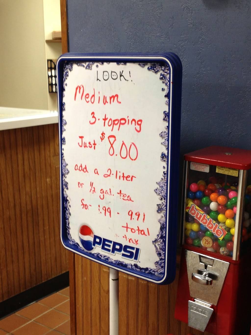 Pizza Plus | restaurant | 610 Van Hill Rd, Greeneville, TN 37745, USA | 4232340488 OR +1 423-234-0488