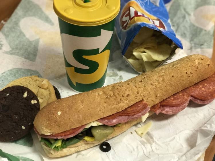 Subway | meal takeaway | 1120 N 79th St, Kansas City, KS 66112, USA | 9133349725 OR +1 913-334-9725