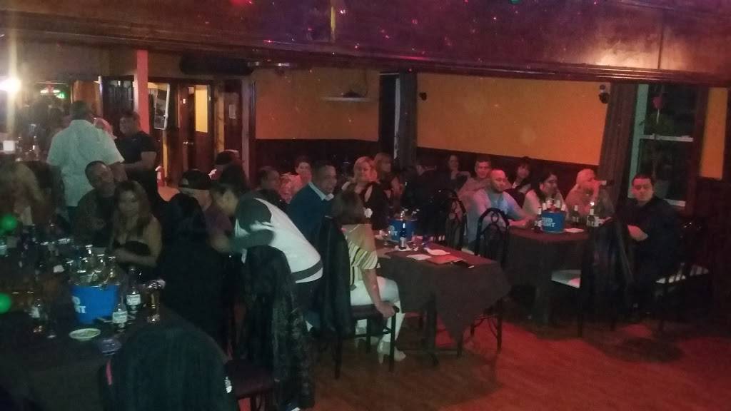 Fonte Dos Namorados | restaurant | 278 Dayton St, Newark, NJ 07114, USA | 9736239323 OR +1 973-623-9323