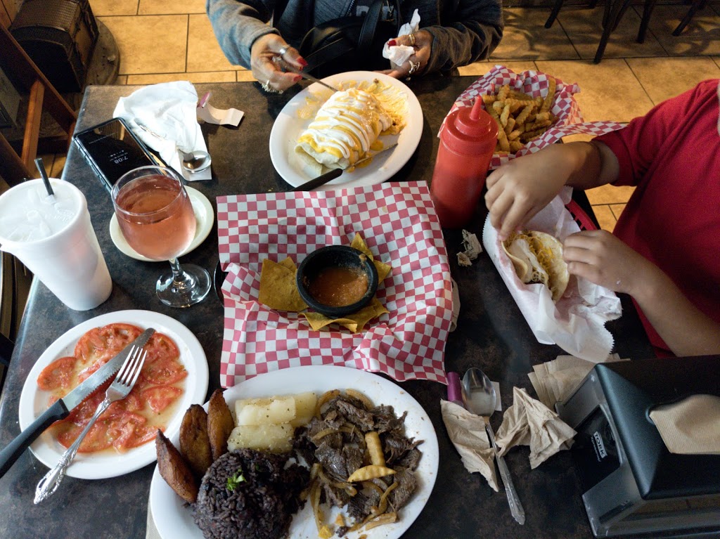 Arubas Bar and Grill | restaurant | 1073 Old Lakeport Rd NW, Moore Haven, FL 33471, USA | 8639469111 OR +1 863-946-9111