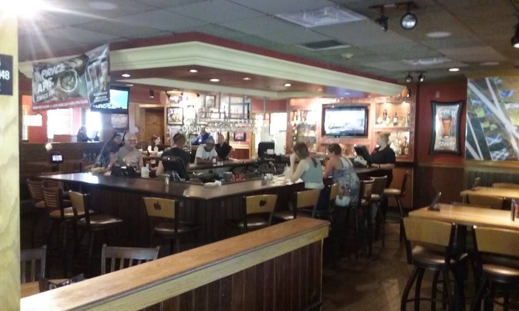 Applebees Grill + Bar | restaurant | 6806 Walton Ln, Gloucester, VA 23061, USA | 8046943160 OR +1 804-694-3160