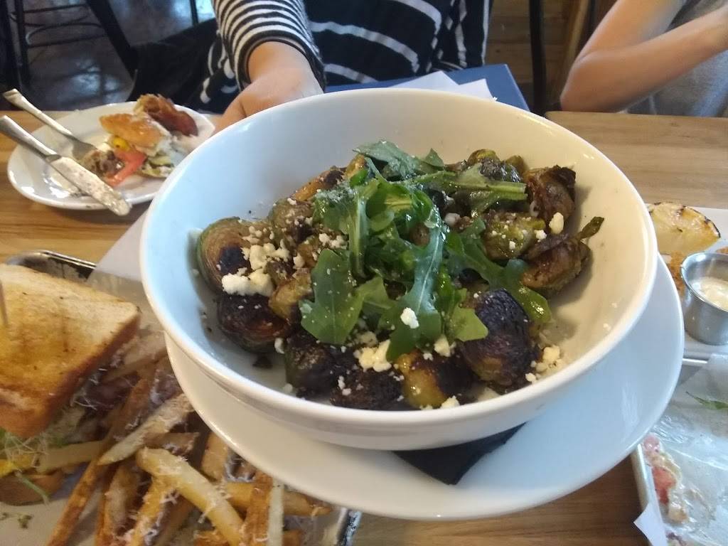 Eastside Kitchenette | restaurant | 2119 I-35 Frontage Rd, San Antonio, TX 78208, USA | 2105072568 OR +1 210-507-2568