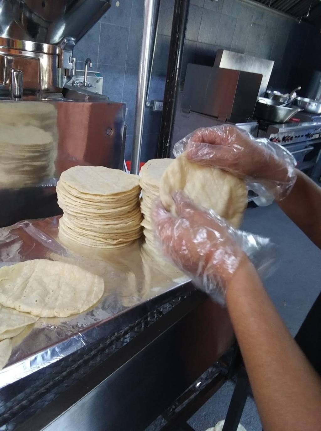 Tortilleria Puebla | restaurant | 17 E Avenue G, Temple, TX 76504, United States | 2545981856 OR +1 254-598-1856