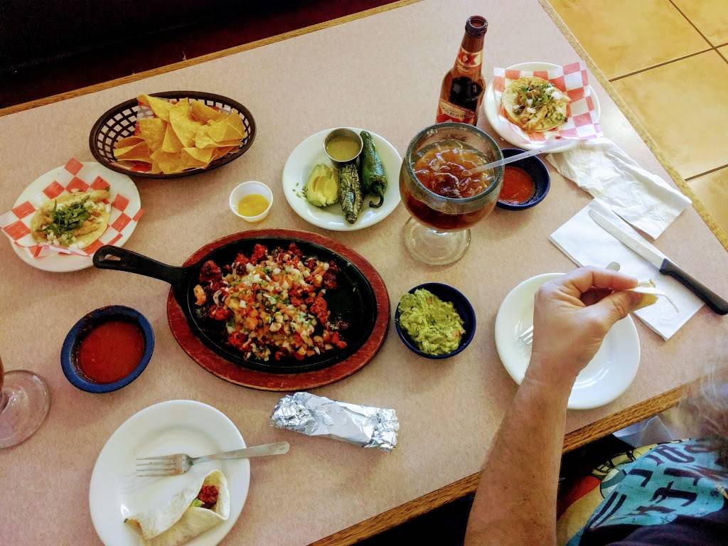 El Burrito | restaurant | 3955 E Admiral Pl, Tulsa, OK 74115, USA | 9188360839 OR +1 918-836-0839