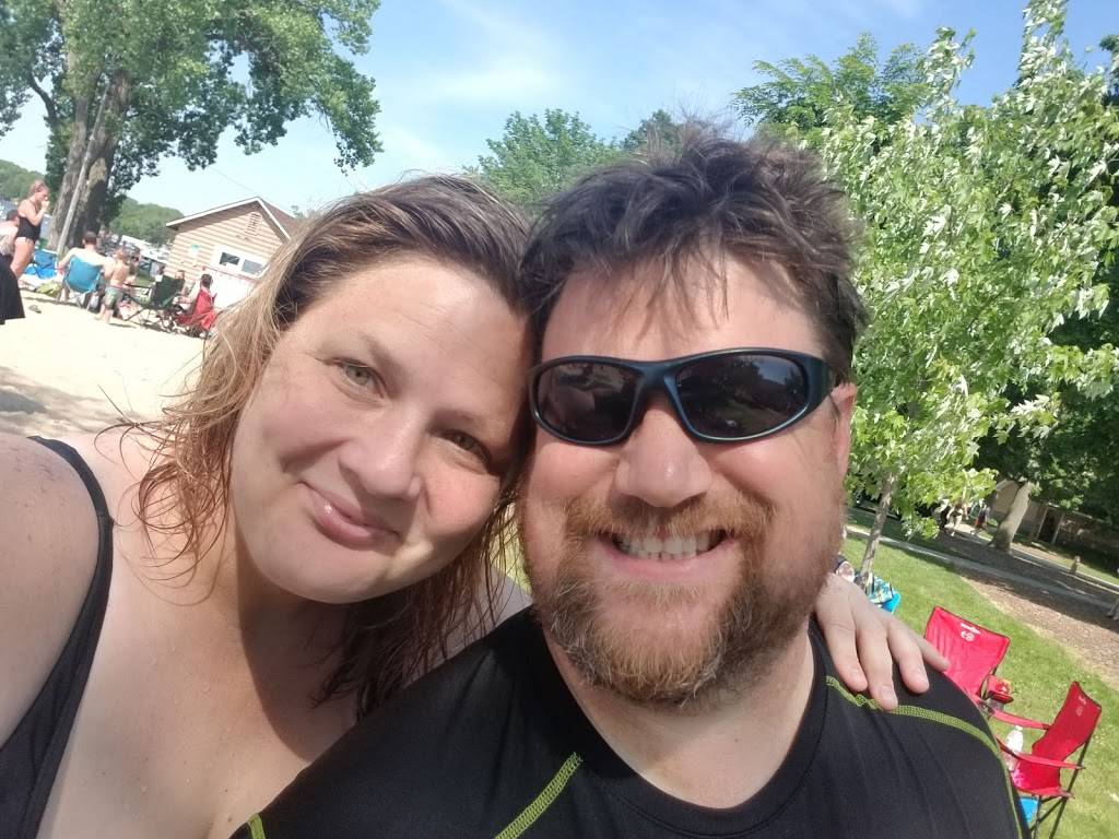 HERINGS SAND BAR | restaurant | 345 Sandy Beach Rd, Lake Mills, WI 53551, USA | 9206483227 OR +1 920-648-3227