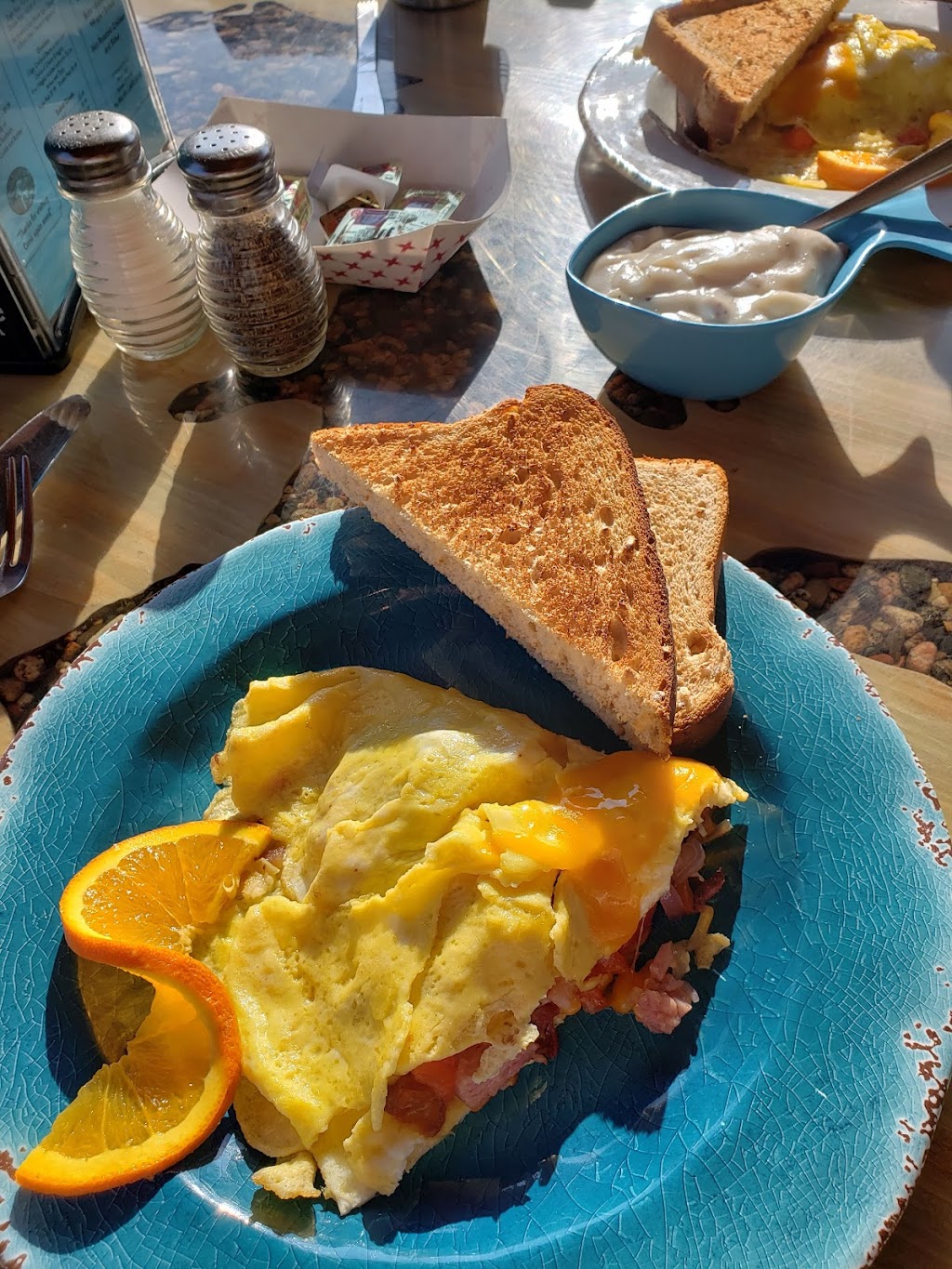 Fresh Coast Cafe | restaurant | 8239 M-123, Paradise, MI 49768, USA | 9064922233 OR +1 906-492-2233