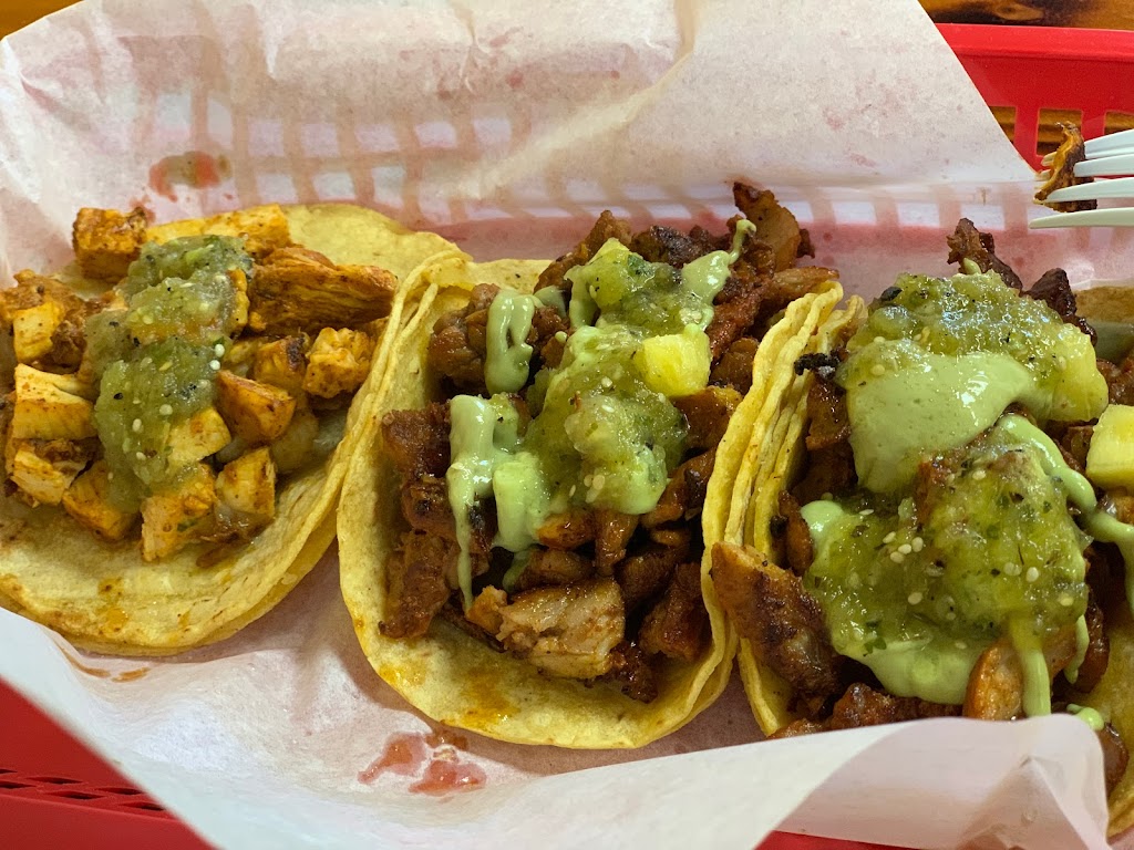 Los 3 Trompos Taqueria & Beer | restaurant | 2437 W Florida Ave, Hemet, CA 92545, USA | 9517656296 OR +1 951-765-6296