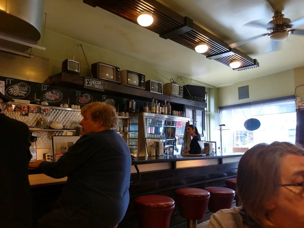 Okay Okay Diner | restaurant | 1128 Queen St E, Toronto, ON M4M 1K8, Canada | 4164612988 OR +1 416-461-2988