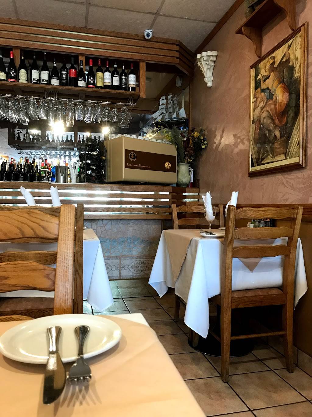 Ottimo Ristorante & Pizzeria | restaurant | 3075 Bloor St W, Etobicoke, ON M8X 1C7, Canada | 4162368291 OR +1 416-236-8291