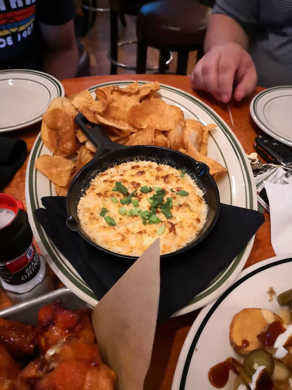 Blackfinn Ameripub - Uptown | restaurant | ​210, E Trade St Suite. 120-B, Charlotte, NC 28202, USA | 7049714440 OR +1 704-971-4440