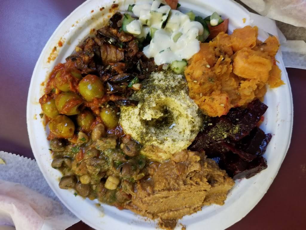 Expressly Leslie Vegetarian Specialties | restaurant | 110 S Johnson St, Woodstock, IL 60098, USA | 8153382833 OR +1 815-338-2833