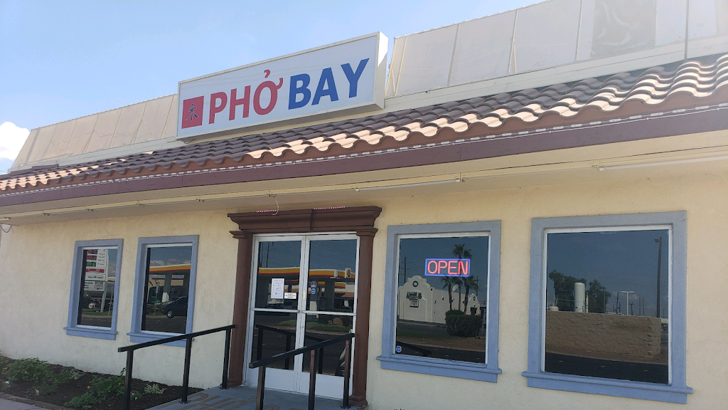 Pho Bay | restaurant | 445 E Main St, El Centro, CA 92243, USA | 7603379105 OR +1 760-337-9105